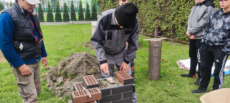 244167472_3180692902201602_3061869259425306207_n