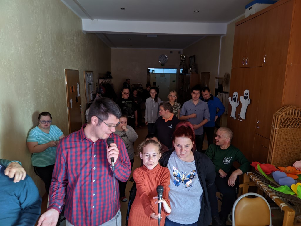 PXL_20231031_112448981-Sredni